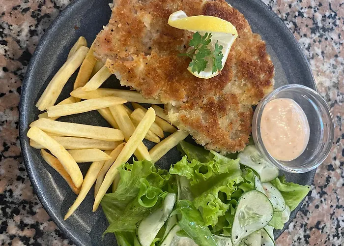 게스트하우스 Maykenn Beach-cafe Bar And Restaurant